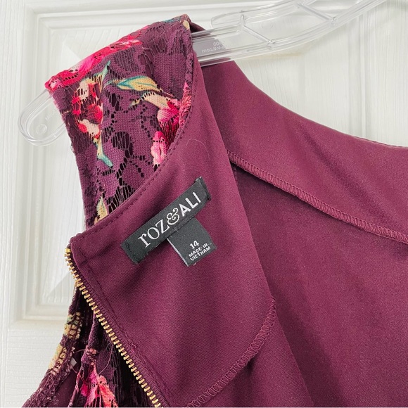 Roz & Ali Floral Lace Dress - Picture 4 of 5